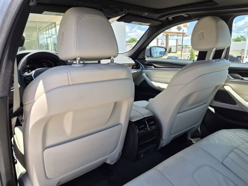 Certified 2023 BMW 530i w/ Premium Package RWD image 17
