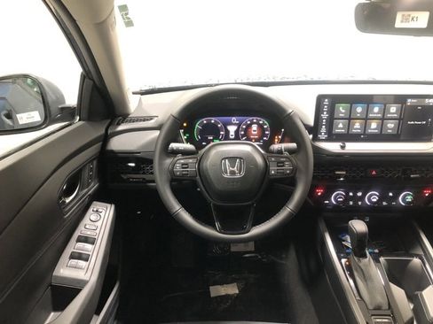 New 2025 Honda Accord EX-L image 30