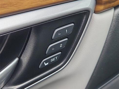 Certified 2019 Honda CR-V Touring image 18