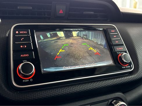 Used 2021 Nissan Kicks S image 7