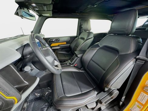 Used 2022 Ford Bronco Badlands w/ Sasquatch Package image 11