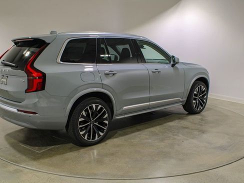 New 2026 Volvo XC90 T8 Plus w/ Protection Package Premier AWD/4WD image 5