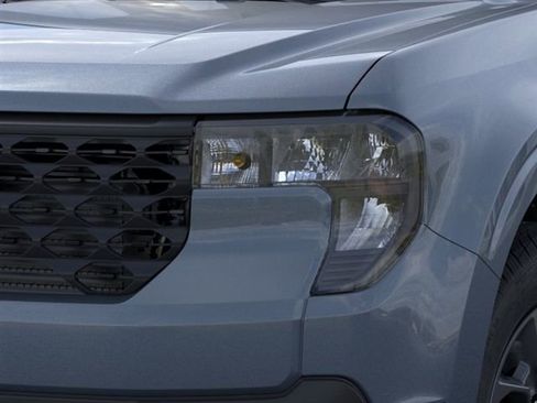 New 2026 Ford Maverick XLT w/ XLT Luxury Package FWD image 19