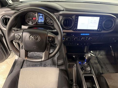 Used 2023 Toyota Tacoma TRD Sport image 15