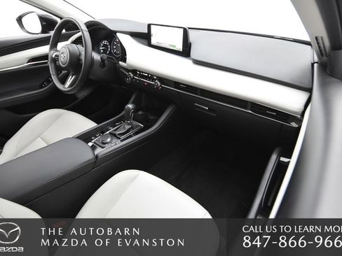 Certified 2025 MAZDA MAZDA3 2.5 Turbo Sedan w/Premium Plus image 25