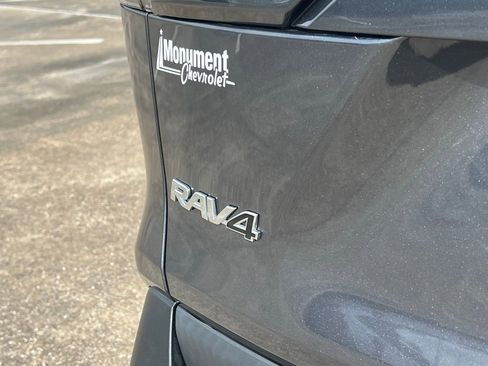 Used 2024 Toyota RAV4 XLE FWD image 12