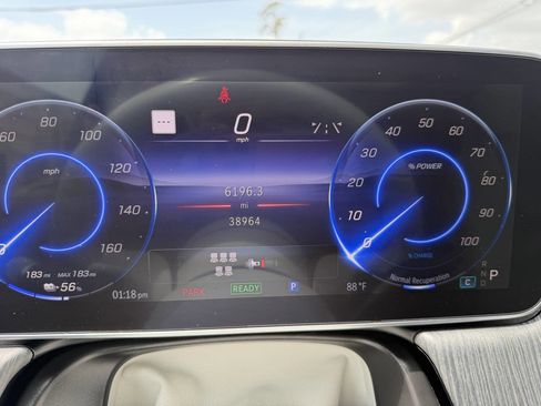 Used 2023 Mercedes-Benz EQS 450+ SUV image 25