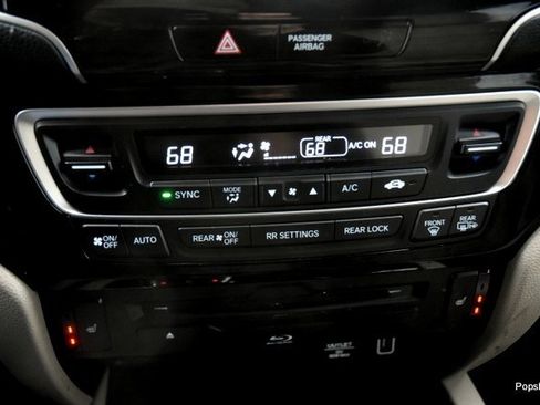 Used 2020 Honda Pilot Touring image 21