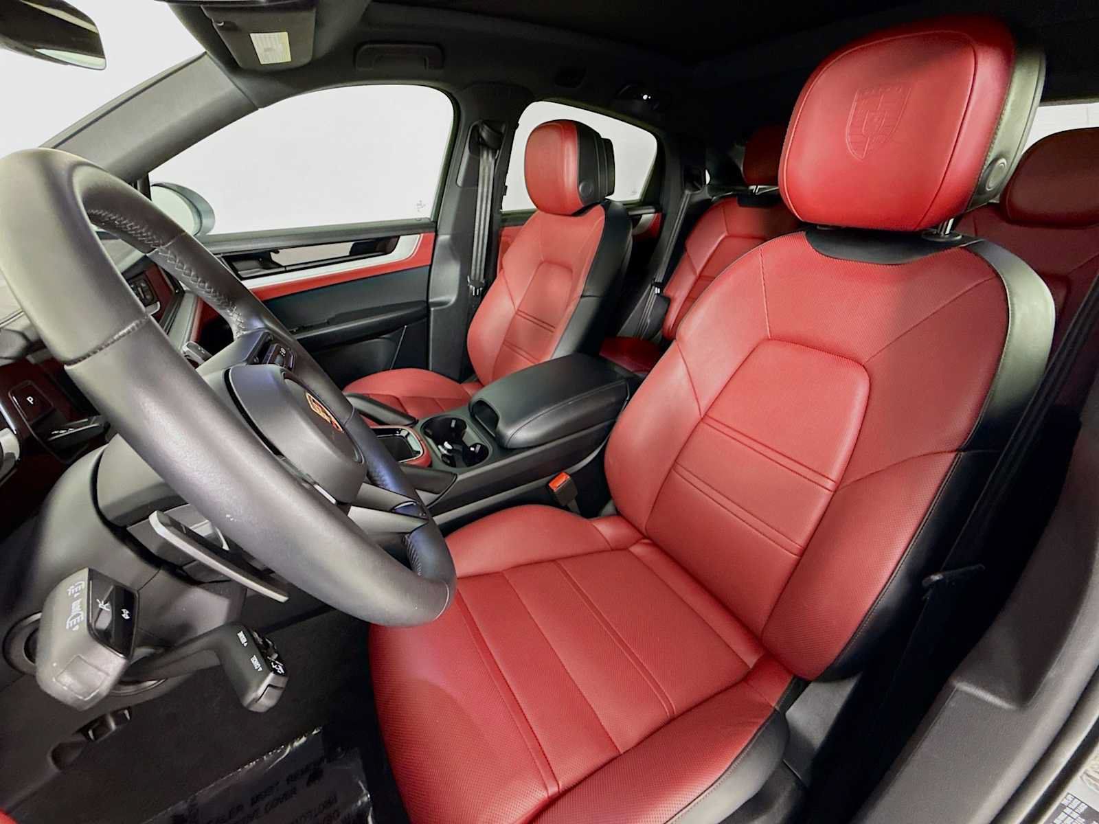 Certified 2026 Porsche Cayenne Coupe AWD/4WD image 5