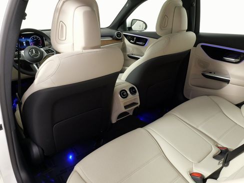 Used 2024 Mercedes-Benz C 300 4MATIC Sedan image 54