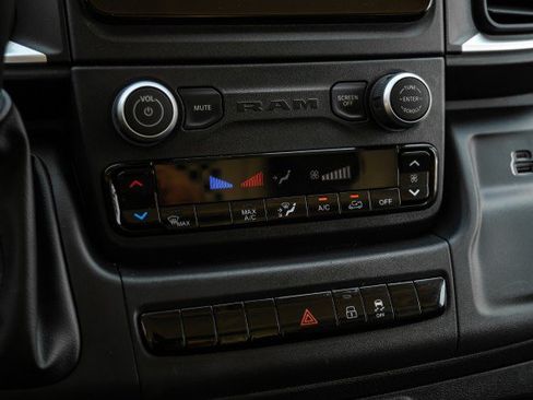 Used 2023 RAM ProMaster 2500 FWD image 24