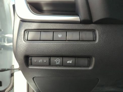 New 2026 Nissan Rogue SV image 34