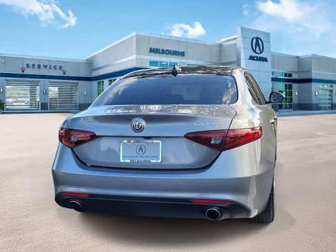 Used 2021 Alfa Romeo Giulia Ti image 6