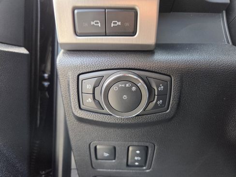 Used 2020 Ford F250 Platinum w/ FX4 Off-Road Package image 22