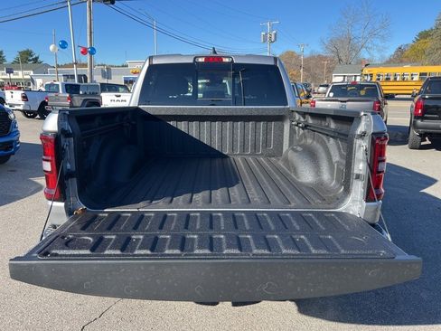 New 2026 RAM 1500 4x4 Crew Cab image 14