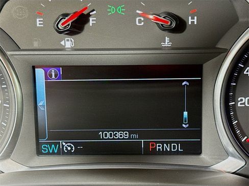 Used 2017 GMC Acadia SLT image 16