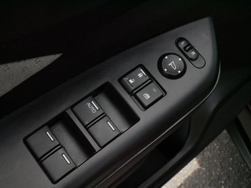 Used 2016 Honda CR-V EX image 19