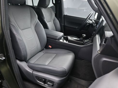 Used 2024 Lexus GX 550 w/ Cold Area Package image 13