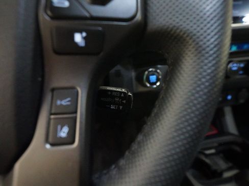 Used 2023 Toyota Tacoma TRD Sport image 21