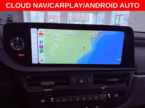 Certified 2025 Lexus ES 300h Ultra Luxury w/ Accessory Package (Z1) image 13