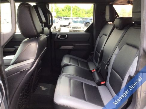 Used 2022 Ford Bronco Black Diamond AWD/4WD image 32