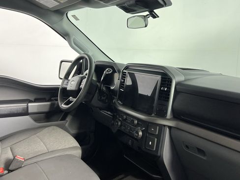 Used 2025 Ford F150 XLT image 31