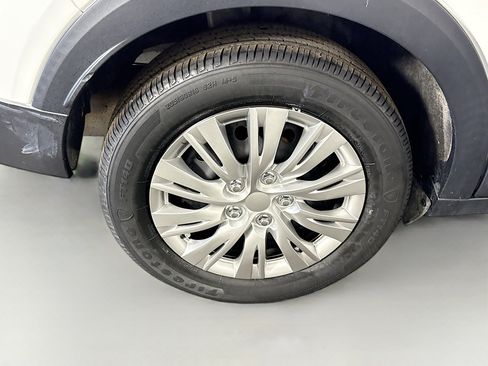 Used 2020 Nissan Kicks S image 33