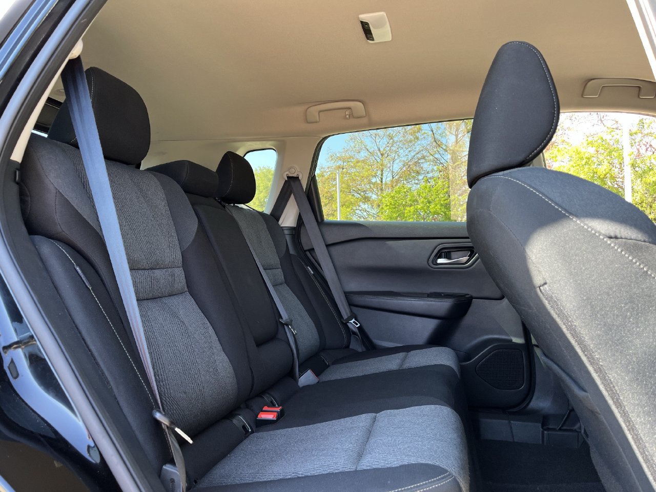 Used 2026 Nissan Rogue SV FWD image 26