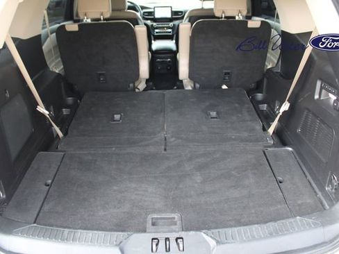 Used 2020 Ford Explorer Limited image 10