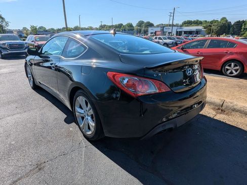 Used 2012 Hyundai Genesis 2.0T RWD image 5
