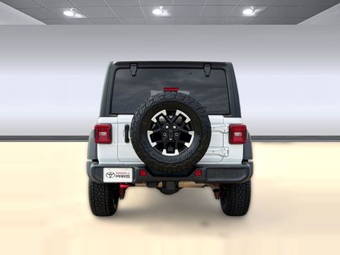 Used 2025 Jeep Wrangler Unlimited Rubicon image 9