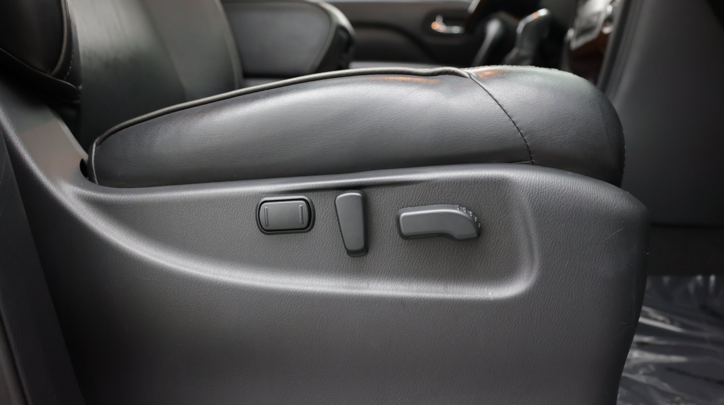 Used 2018 INFINITI QX80 2WD image 46