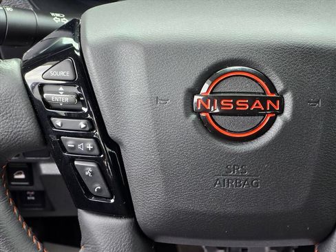 Used 2023 Nissan Frontier PRO-4X w/ Pro Convenience Package AWD/4WD image 16