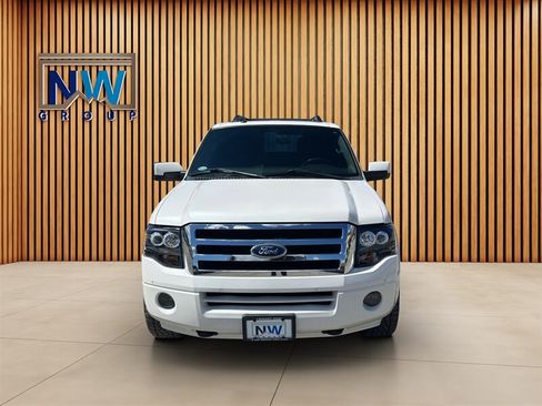 Used 2014 Ford Expedition EL Limited w/ Equipment Group 301A AWD/4WD image 2