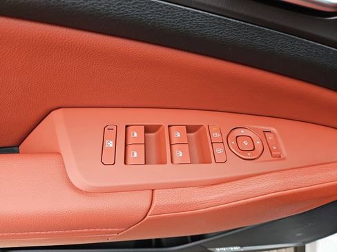 New 2026 Kia Sportage SX image 16