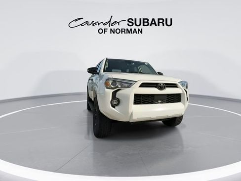 Used 2022 Toyota 4Runner SR5 Premium AWD/4WD image 3