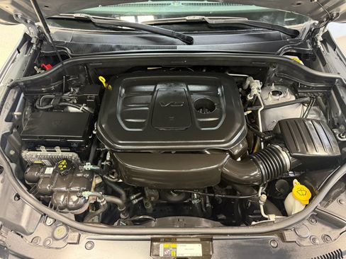 Used 2021 Jeep Grand Cherokee Laredo RWD image 35