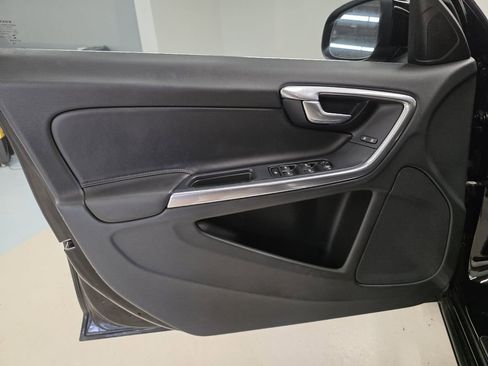 Used 2013 Volvo S60 T5 FWD image 22