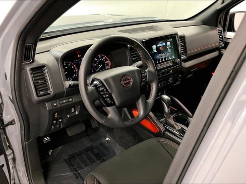 Used 2024 Nissan Frontier PRO-4X w/ Pro Convenience Package AWD/4WD image 16