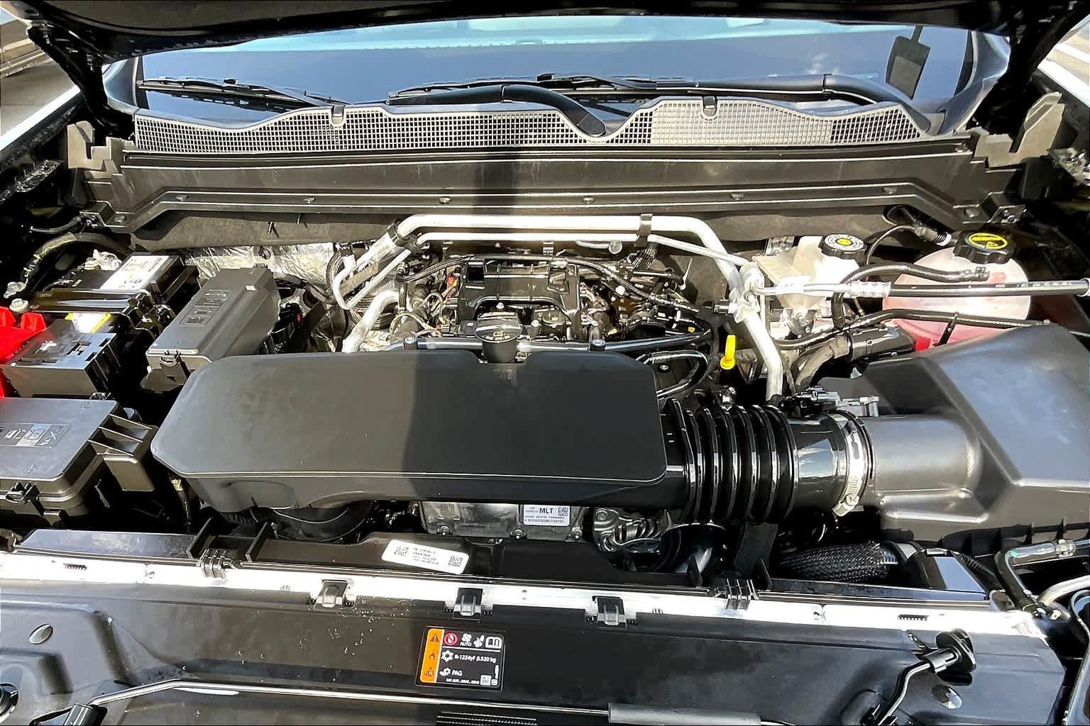 Used 2024 Chevrolet Colorado LT w/ LT Convenience Package RWD image 31