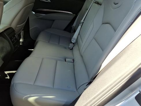 Certified 2022 Cadillac XT4 Luxury w/ Cold Weather Package AWD/4WD image 11
