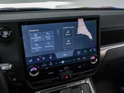 Used 2025 Lexus GX 550 w/ Accessory Package (2T) image 71