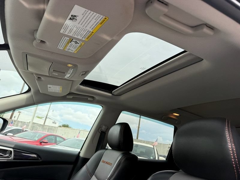 Used 2020 Nissan Pathfinder SL AWD/4WD image 22