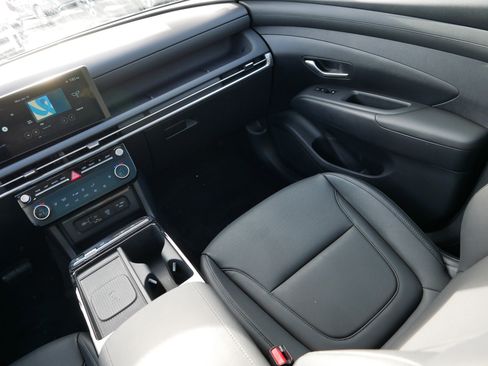 Certified 2025 Hyundai Tucson SEL image 11