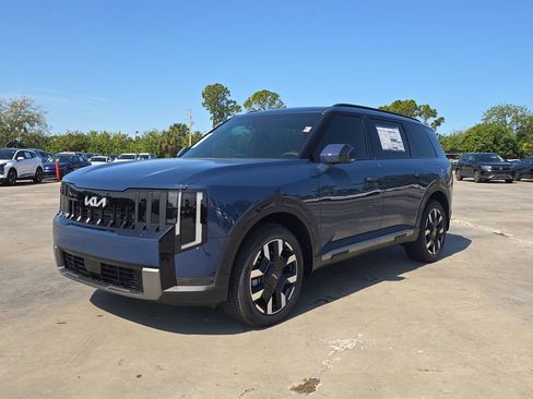 New 2027 Kia Telluride S image 3