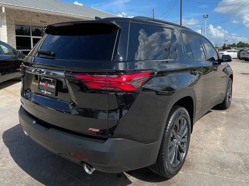 Used 2023 Chevrolet Traverse RS w/ LPO, Floor Liner Package FWD image 4
