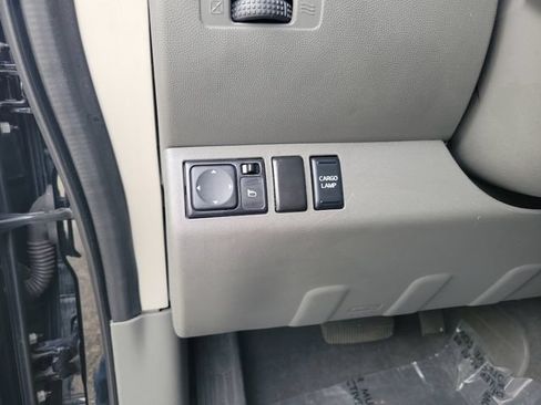 Used 2021 Nissan Frontier SV w/ Midnight Edition Floor Mats RWD image 20