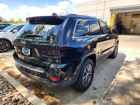 Used 2017 Jeep Grand Cherokee Limited w/ Luxury Group II image 4