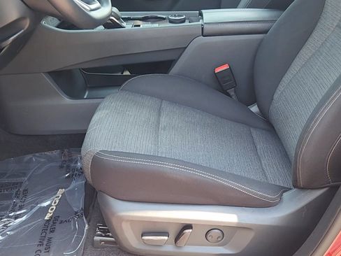 Used 2023 Nissan Rogue SV AWD/4WD image 31