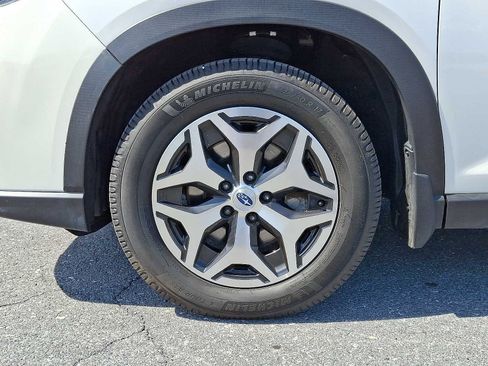 Used 2021 Subaru Forester Premium AWD/4WD image 10